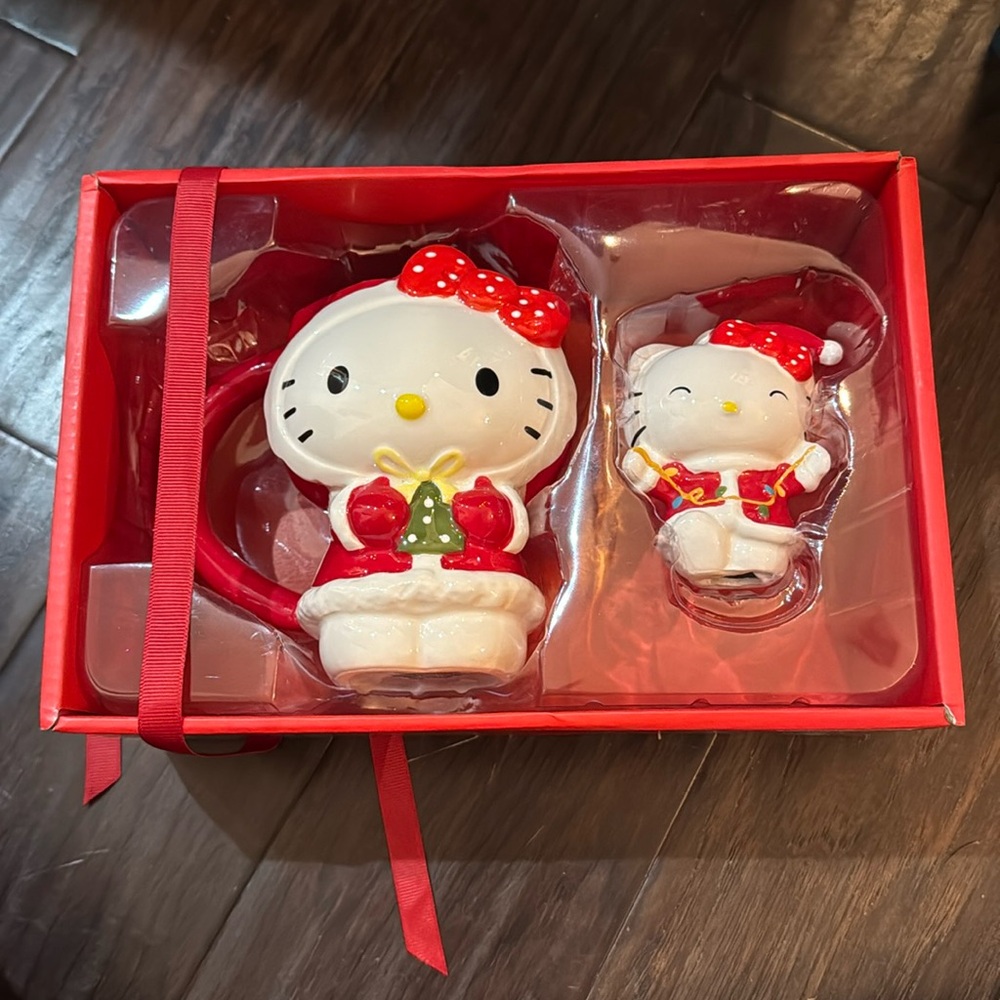 Hello Kitty Mug & Figurine Set